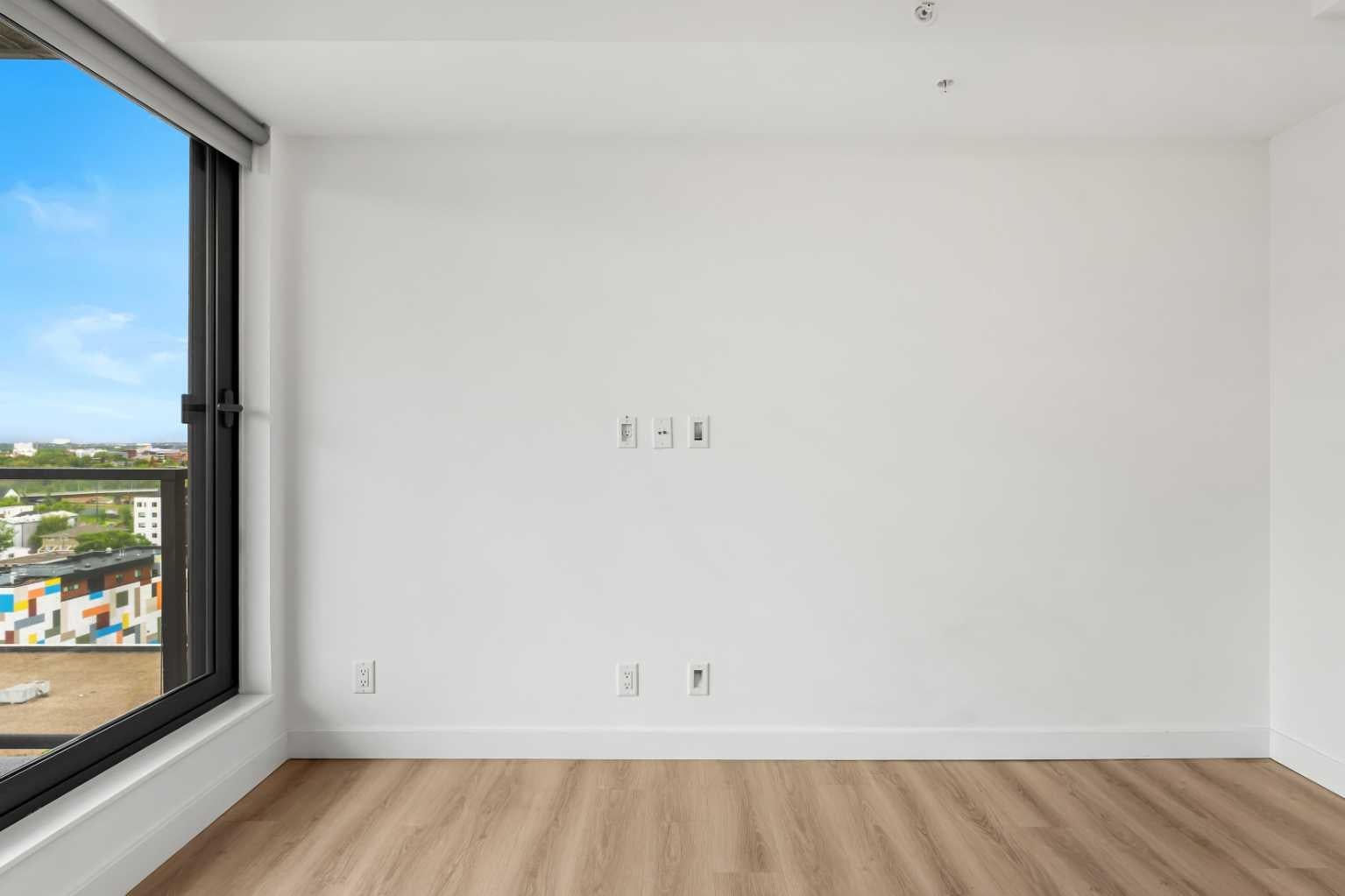 123 4 Street NE 1208