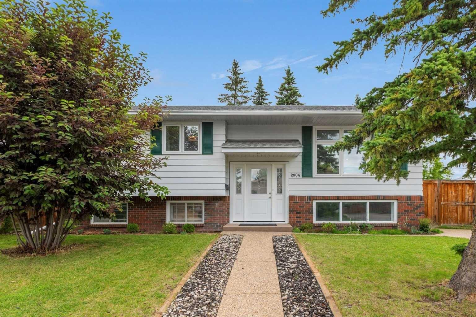 2904 Cedar Ridge Drive SW