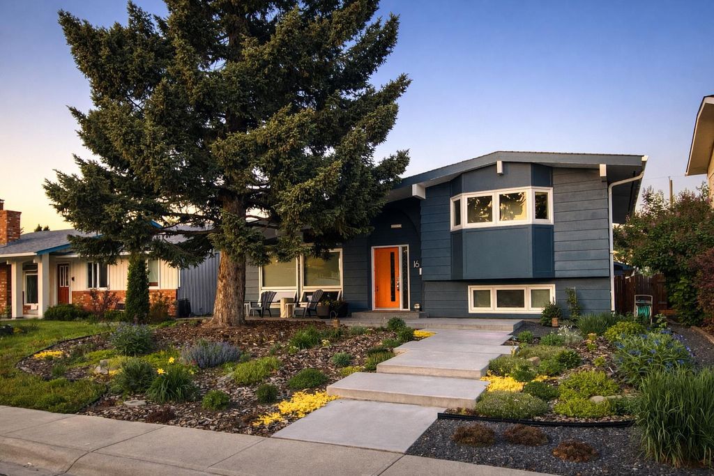 Photo of 16 Lake Twintree Place SE, Calgary, AB T2J 2X5 (MLS # A2299355)