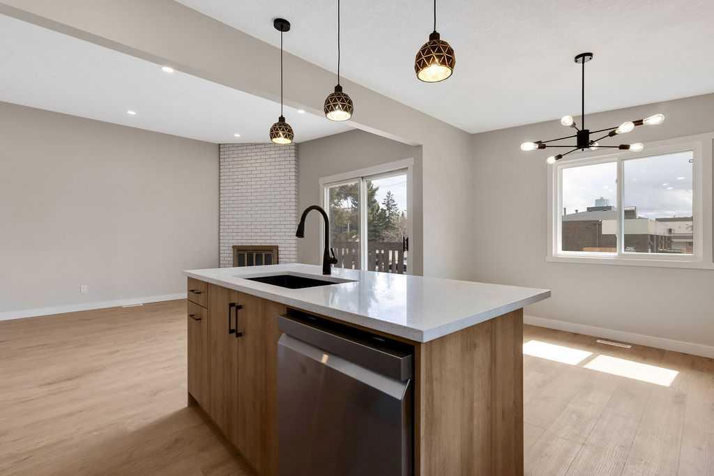 10 & 12 Silver Springs Drive NW