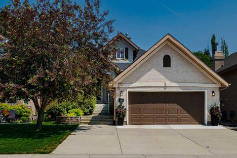 38 Tuscany Glen Park NW Calgary AB T3L 2T7