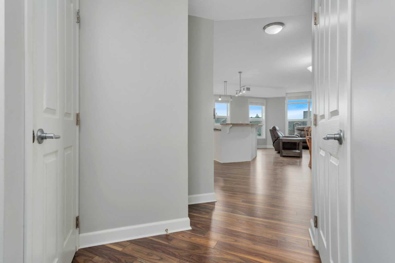 5040 53 Street 321