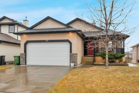 Photo of 110 West Creek Springs, Chestermere, AB T1X 1N7 (MLS # A2271233)