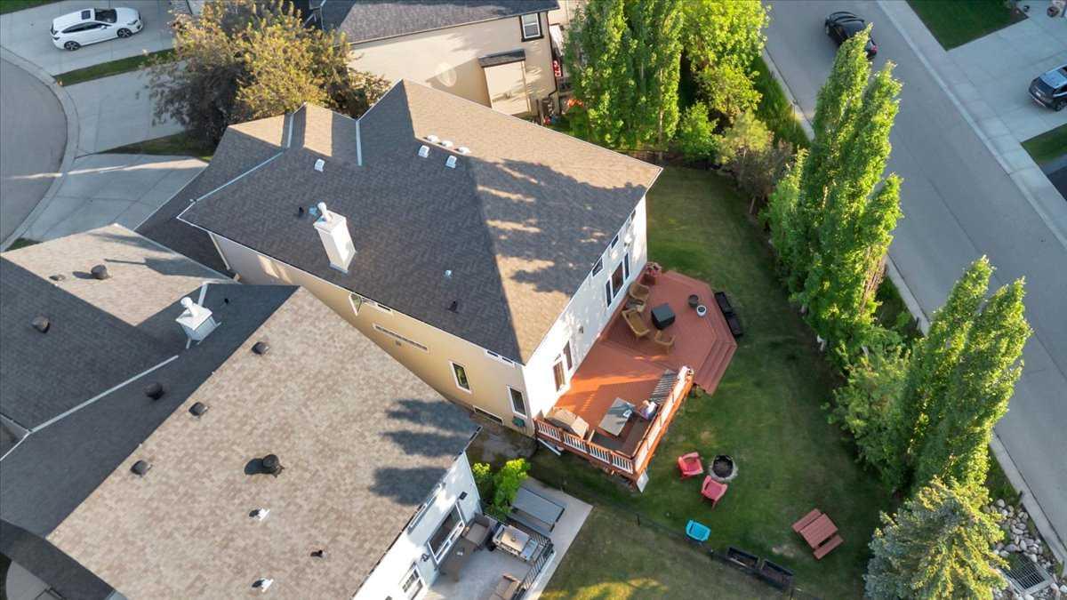 266 Rockborough Green NW