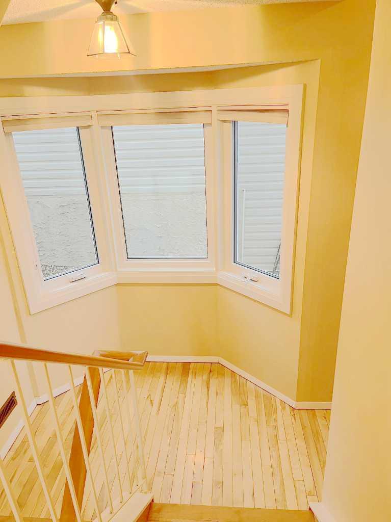 33 Millrise Lane SW