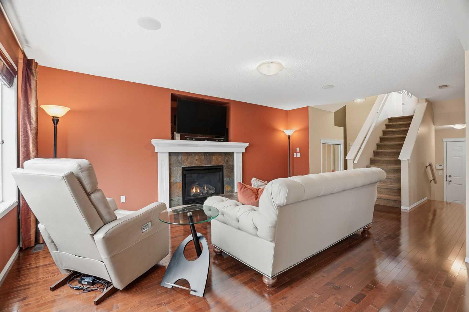 56 Everglen Way SW