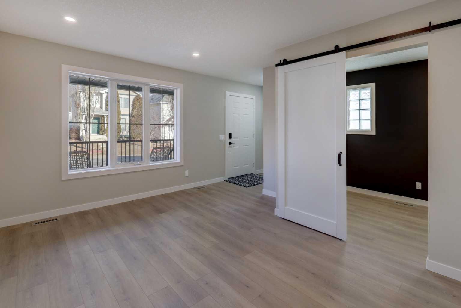 212 Tuscany Valley Way NW