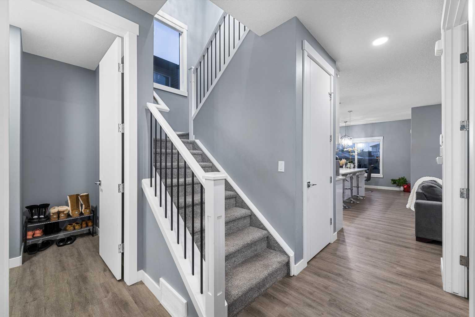 753 Edgefield Crescent