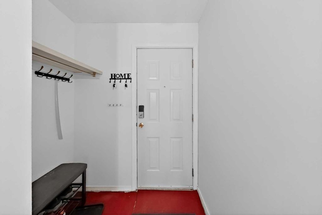 Photo of 1134 Lakeway Boulevard S, Lethbridge, AB T1K 3E7 (MLS # A2300942)