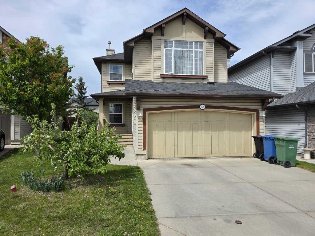 Photo of 62 New Brighton Circle SE, Calgary, AB T2Z 4B3 (MLS # A2314577)