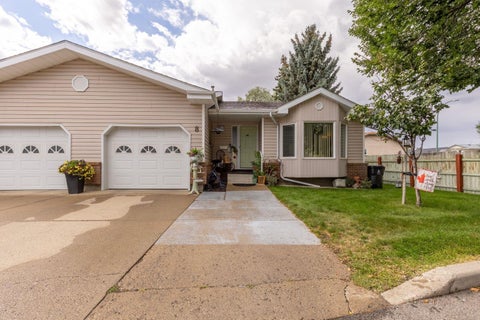 Photo of 135 Jerry Potts Boulevard W #8, Lethbridge, AB T1K 6H2 (MLS # A2345730)