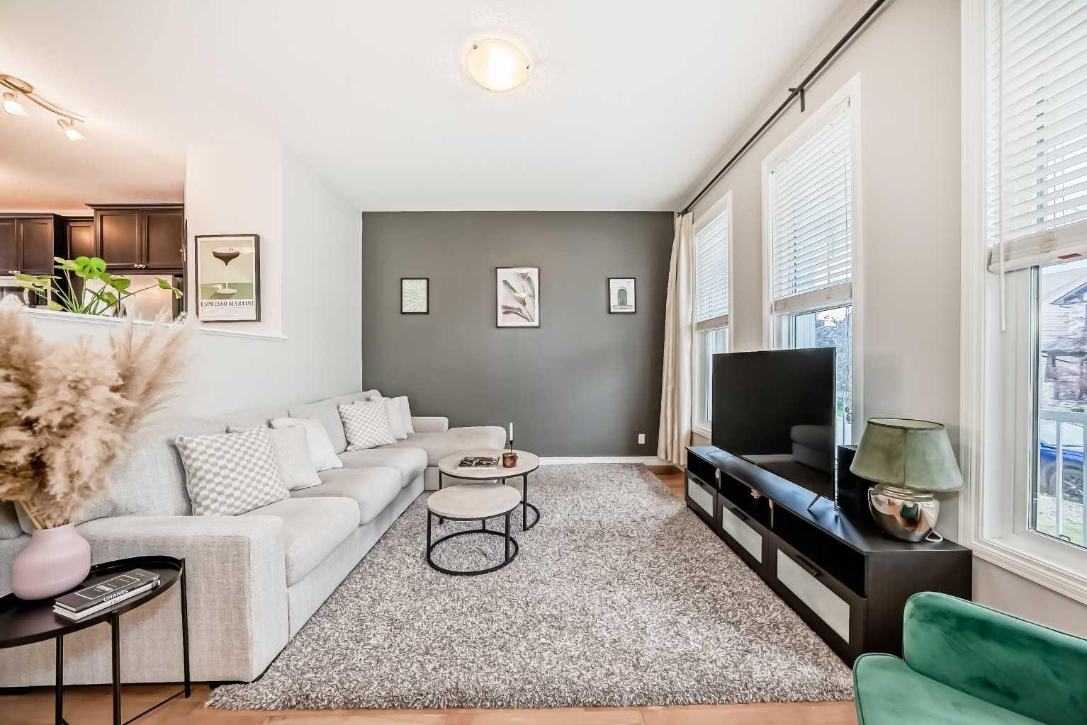 62 Nolanfield Heights NW