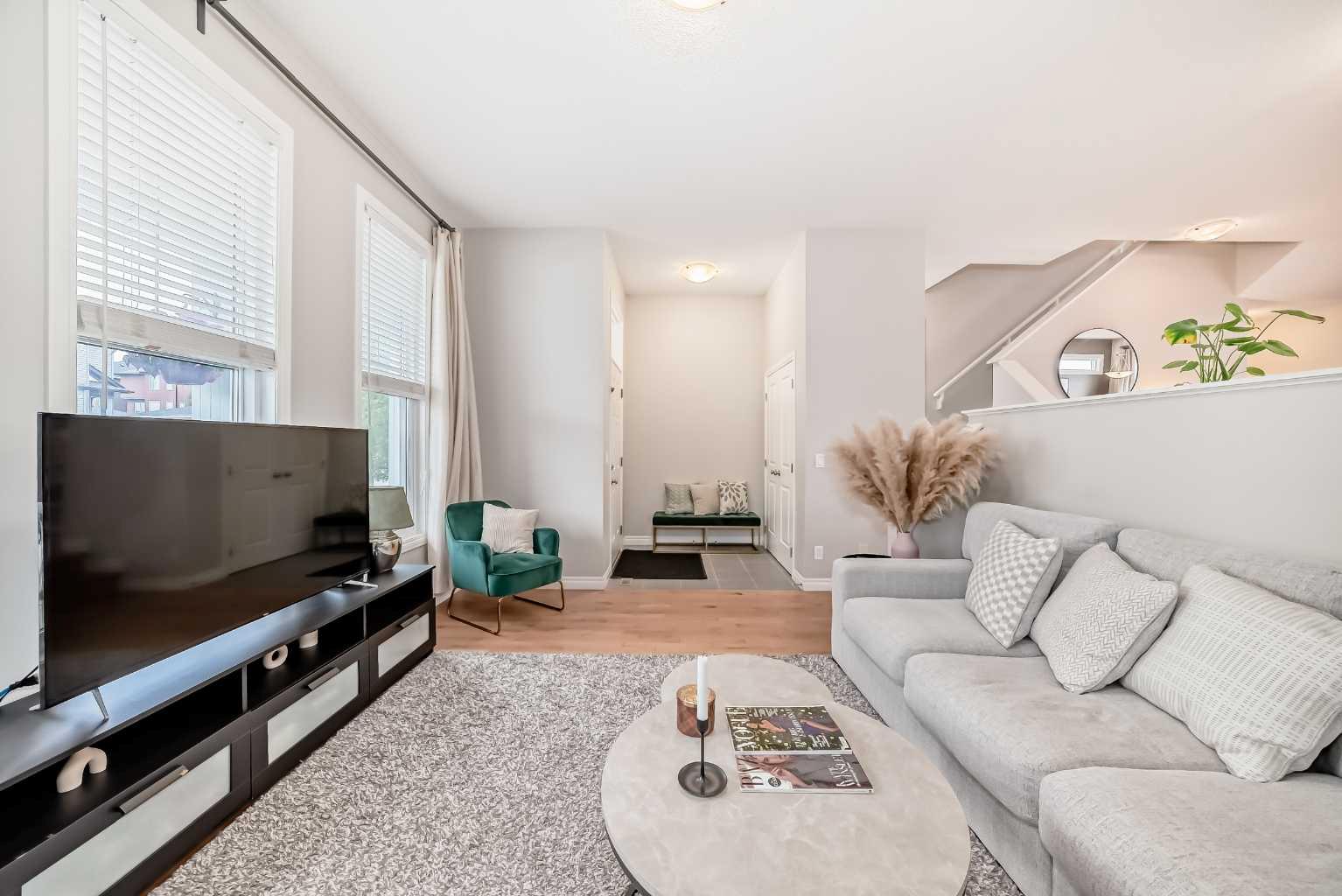 62 Nolanfield Heights NW