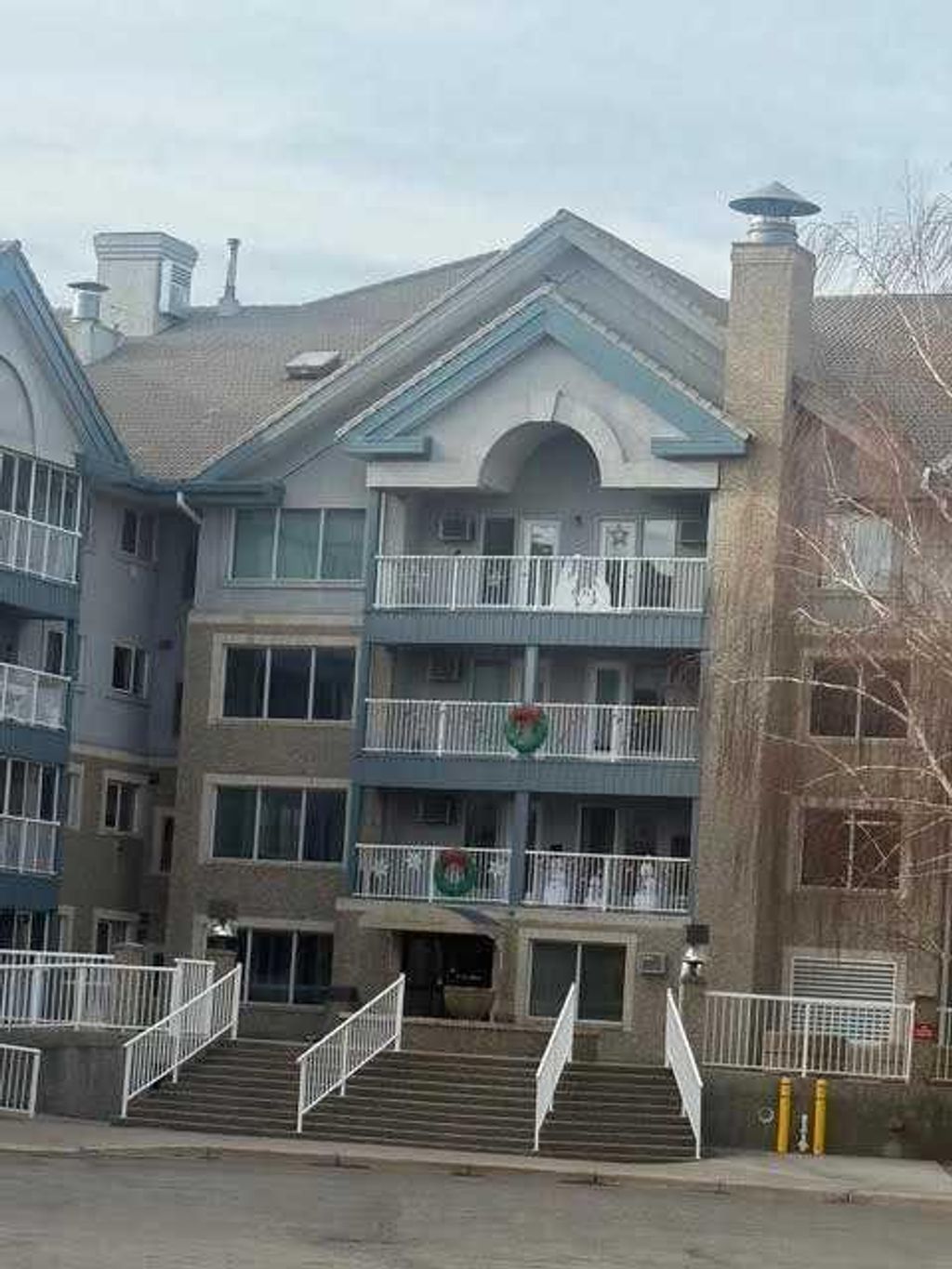 Photo of 75 1 Avenue S #208, Lethbridge, AB T1J 4R2 (MLS # A2279122)