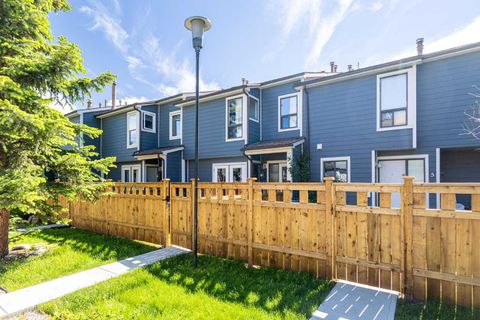 Photo of 203 Grier Terrace NE #4, Calgary, AB T2K 5Y7 (MLS # A2319682)