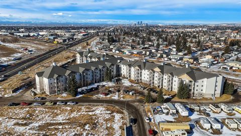 1717 60 Street SE 322 Calgary AB T2A 7Y7