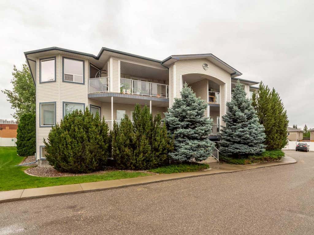 Photo of 23 Chilcotin Lane W #122, Lethbridge, AB T1K 7L8 (MLS # A2325485)