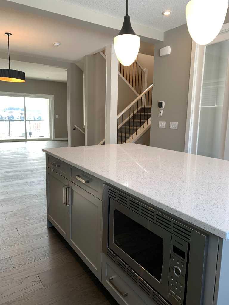 135 Ambleridge Street NW