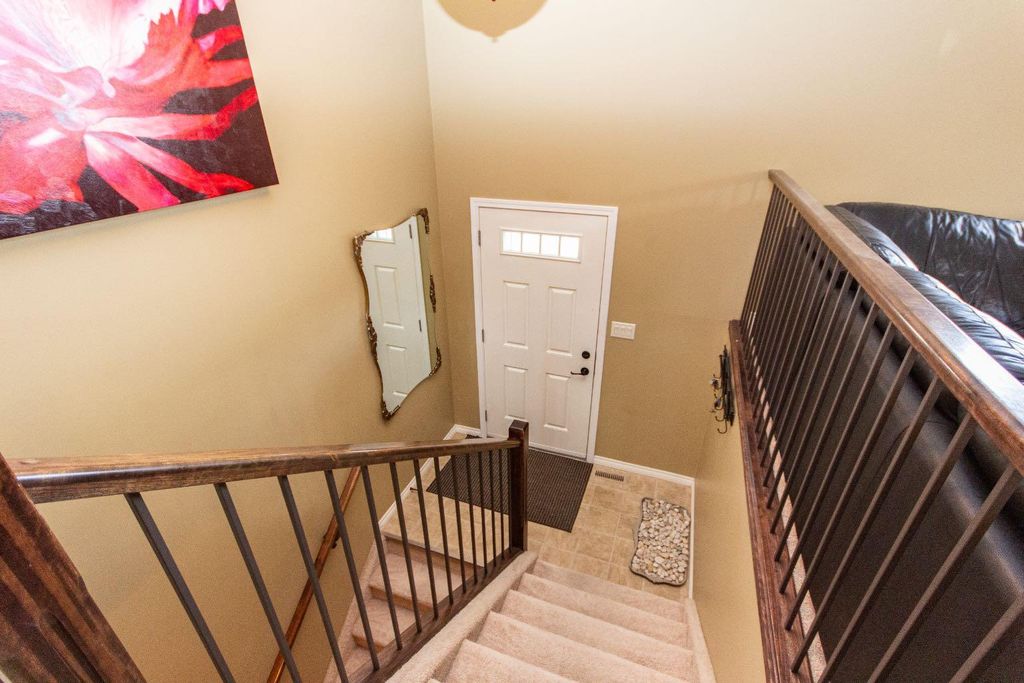 Photo of 114 Redwood Boulevard, Springbrook, AB T4S 0J5 (MLS # A2327545)