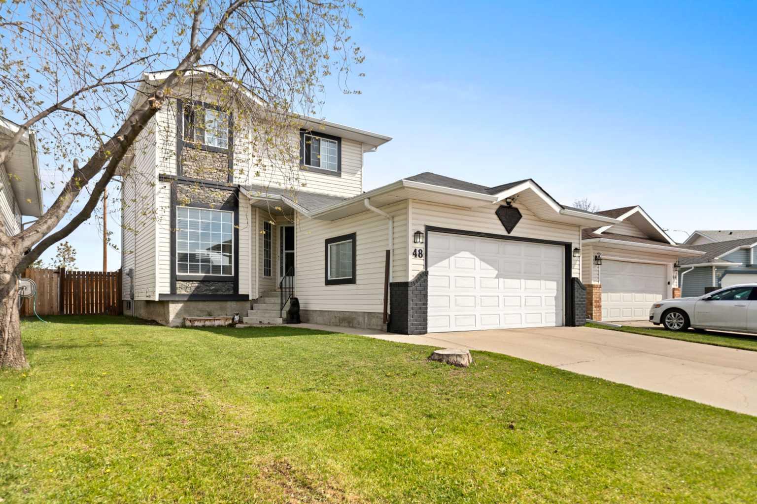 48 Sunridge Crescent NW
