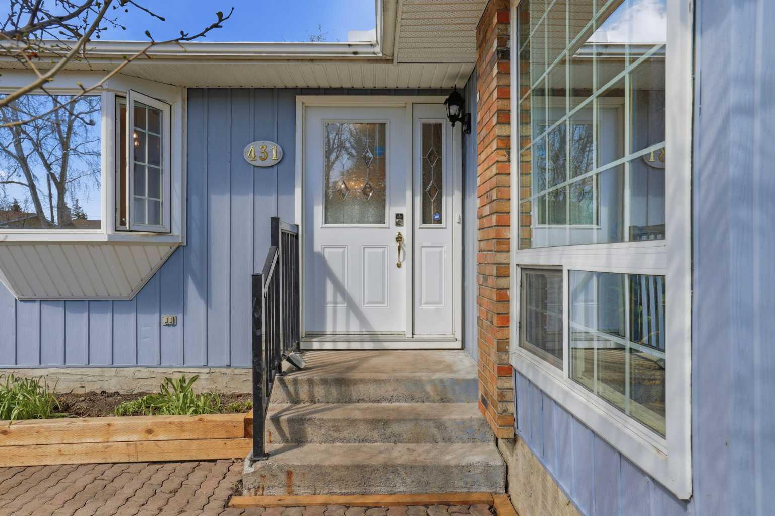 Queen Charlotte Drive SE 431
