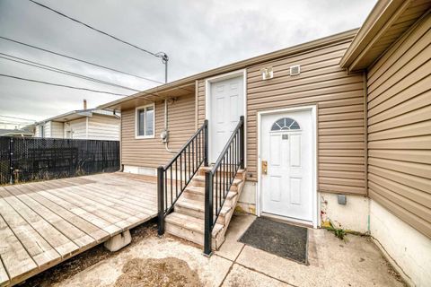 1835 42 Street SE Calgary AB T2B 1G1
