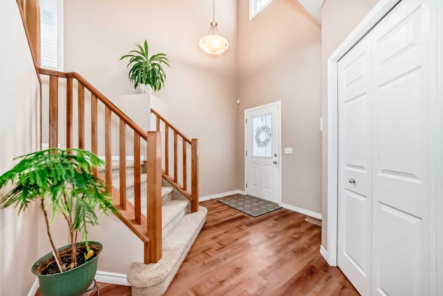 110 Bridlecrest Boulevard SW