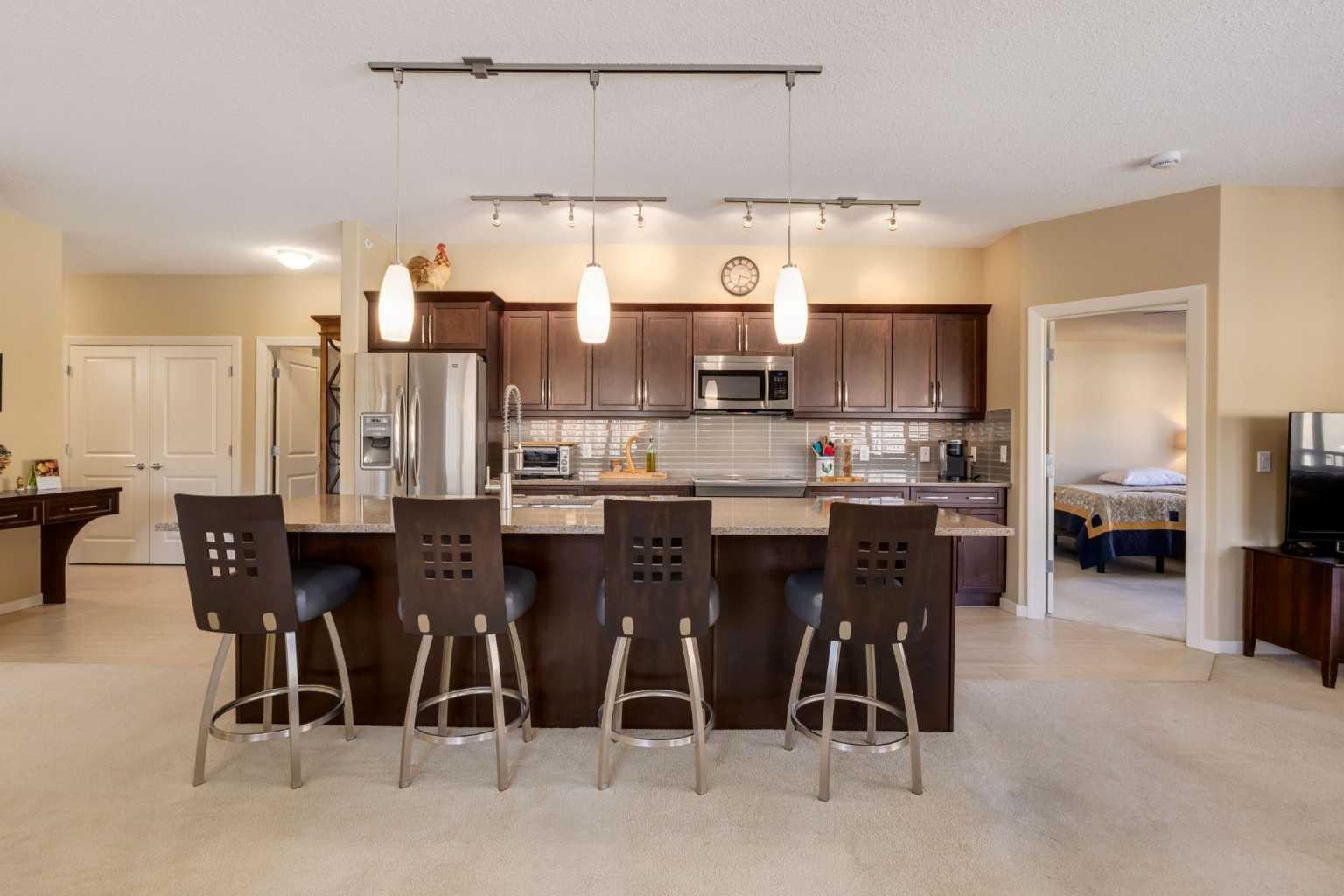 103 Valley Ridge Manor NW 204
