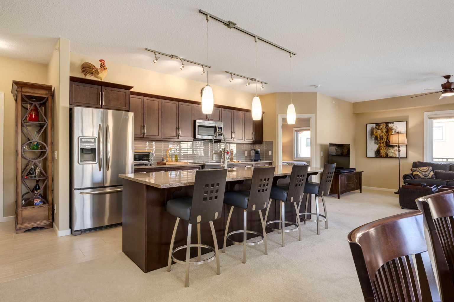 103 Valley Ridge Manor NW 204