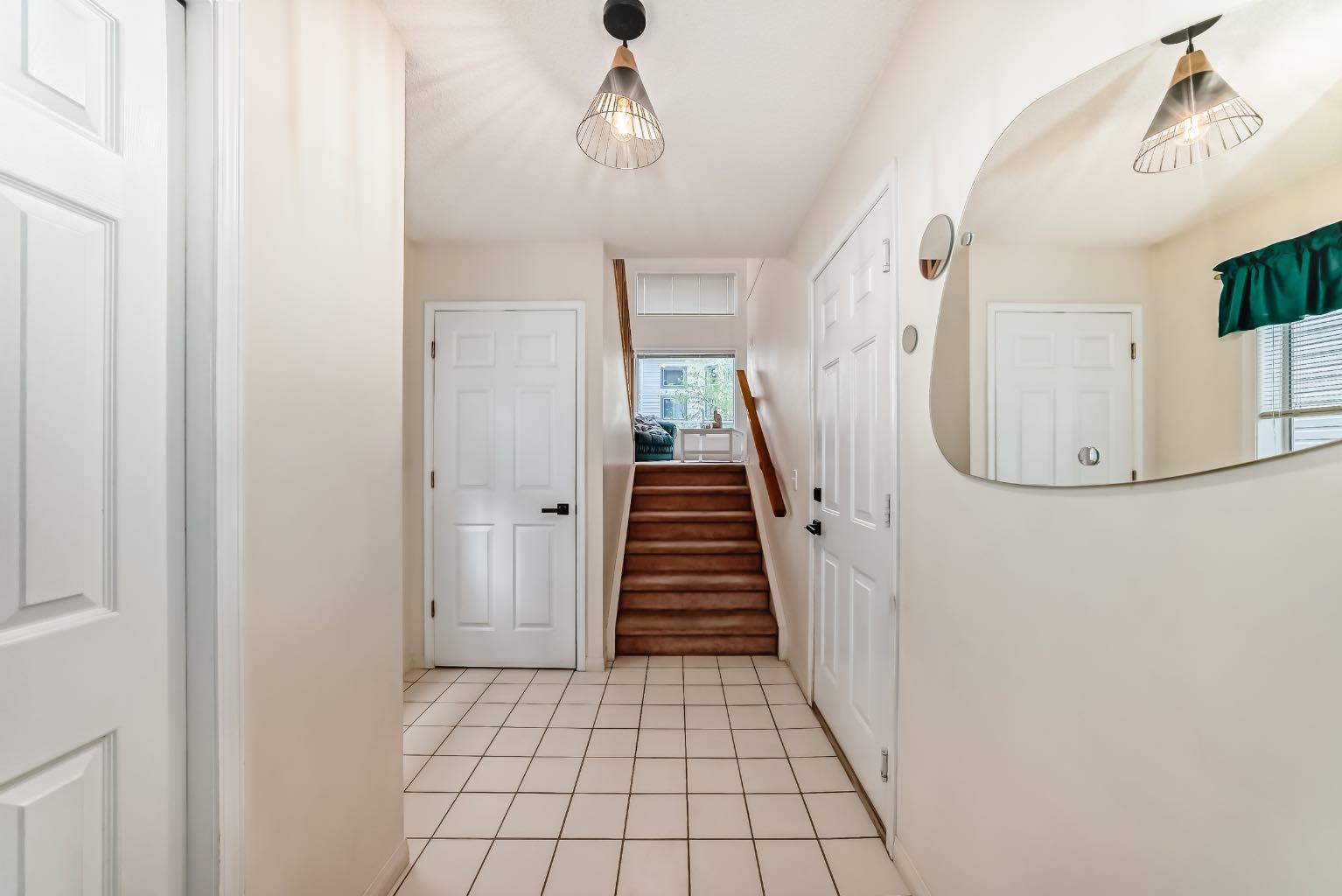 70 Kingsland Villas SW