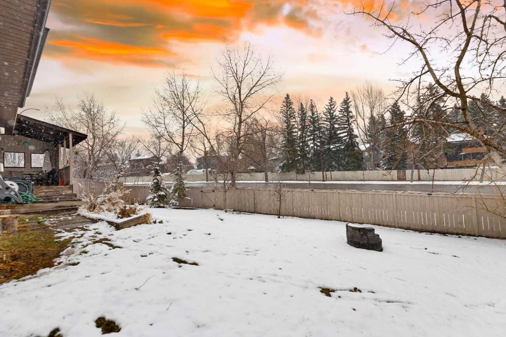 Photo of 436 Ranchridge Bay NW, Calgary, AB T3G 1V6 (MLS # A2301281)