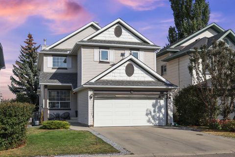 3720 Douglas Ridge Way SE Calgary AB T2Z 3B6