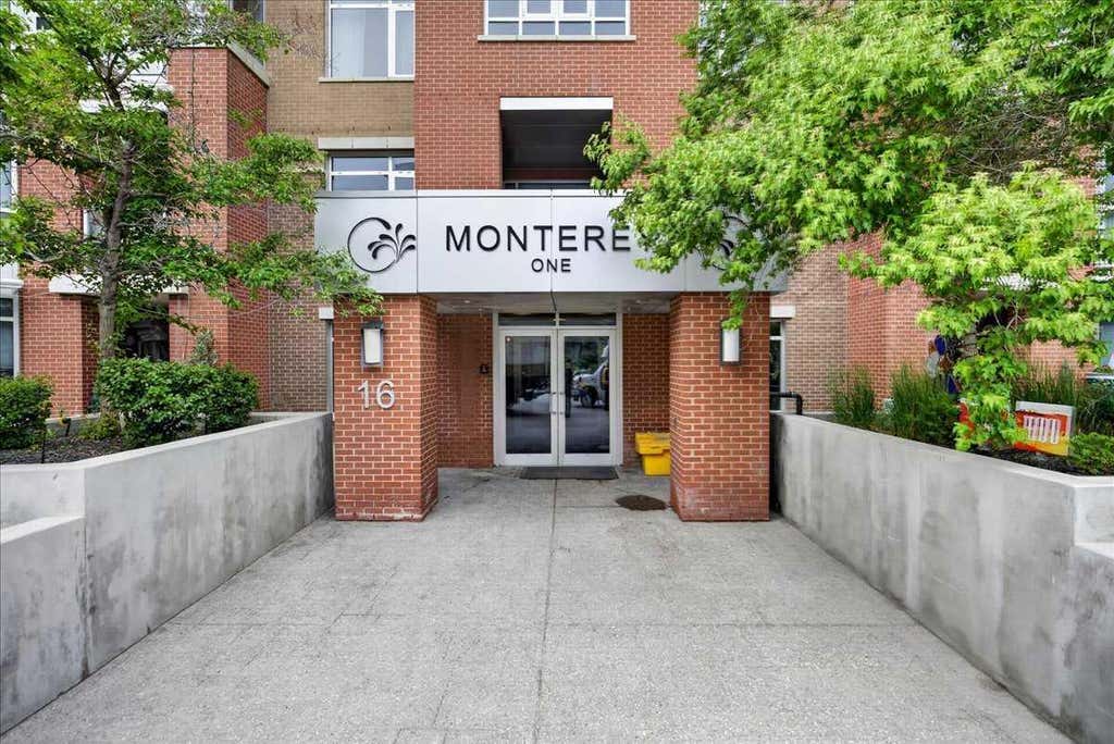 Photo of 16 Varsity Estates Circle NW #107, Calgary, AB T3A 2C5 (MLS # A2324332)