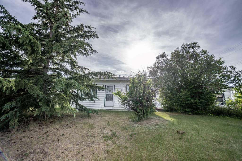 Photo of 9702 100 Ave Ave, Nampa, AB T0H 2R0 (MLS # A2337095)