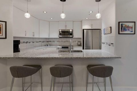 Photo of 32 Varsity Estates Circle NW #109, Calgary, AB T3A 2Y1 (MLS # A2302315)