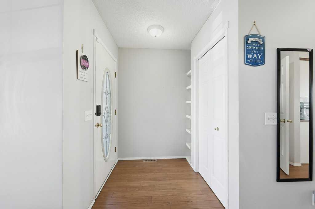 1009 Country Hills Circle NW