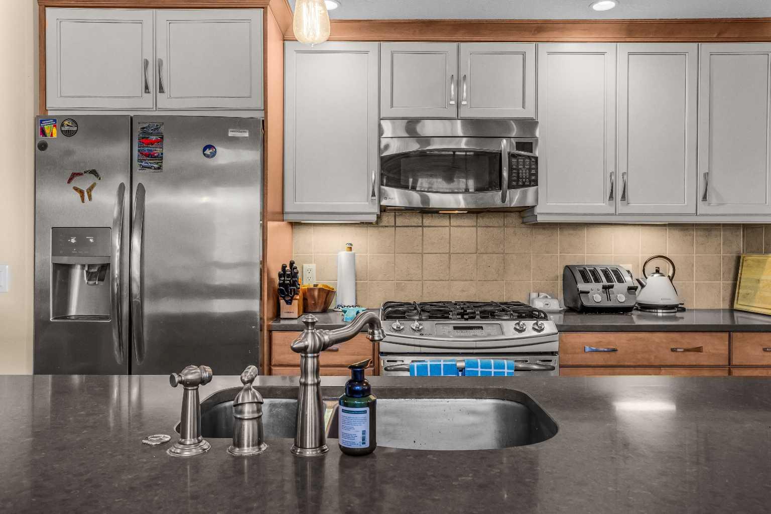 2100A Stewart Creek Drive 302