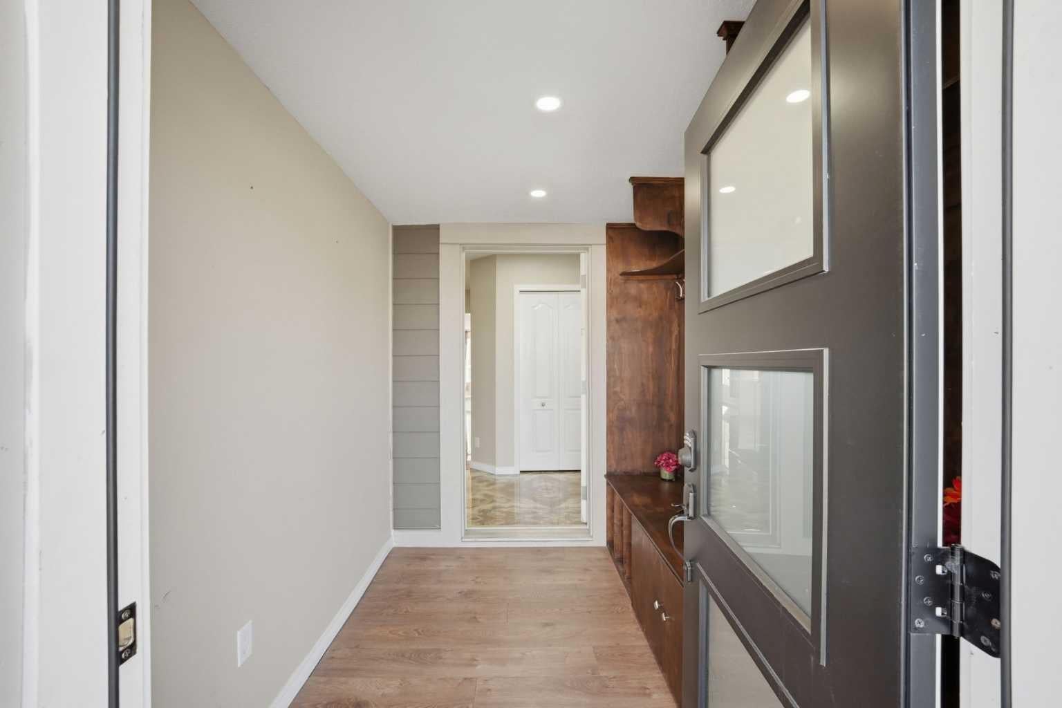 5 Taralake View NE