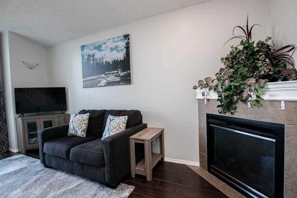 Photo of 6613 97 Street, Grande Prairie, AB T8W 2W1 (MLS # A2324908)