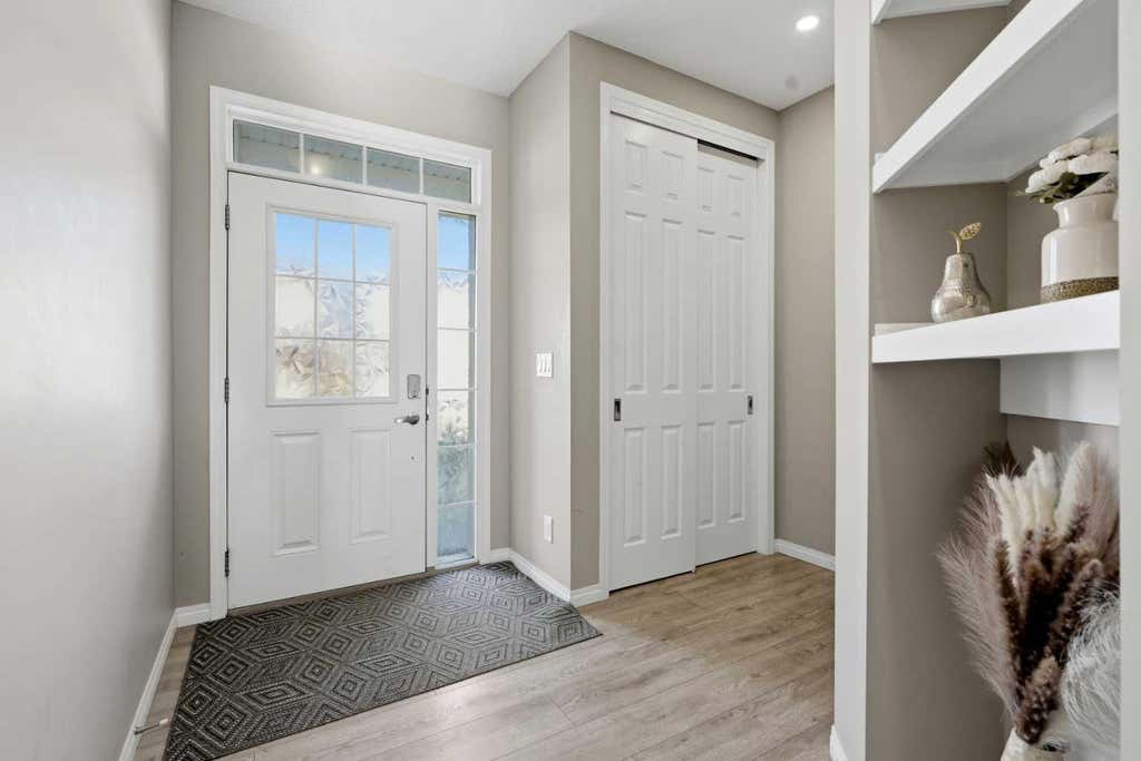 Photo of 17 Carrington Manor NW, Calgary, AB T3P 0Z2 (MLS # A2324143)