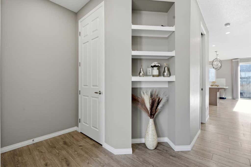 Photo of 17 Carrington Manor NW, Calgary, AB T3P 0Z2 (MLS # A2324143)