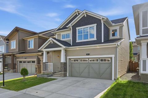 Photo of 17 Carrington Manor NW, Calgary, AB T3P 0Z2 (MLS # A2324143)