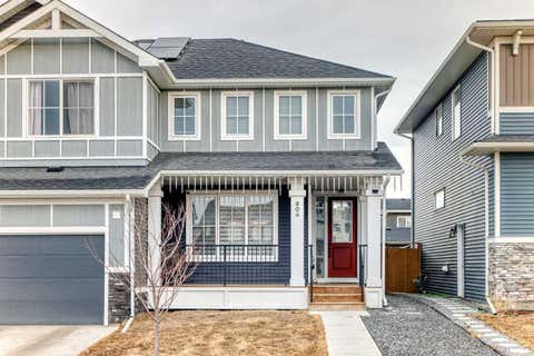 Photo of 804 Lawthorn Way SE, Airdrie, AB T4A 3M9 (MLS # A2309028)