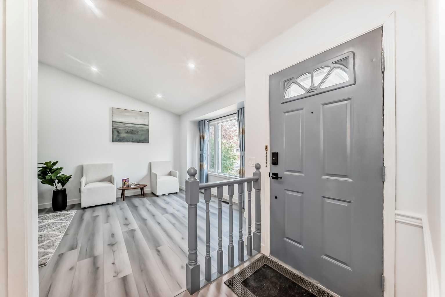 1235 Sandpiper Road NW