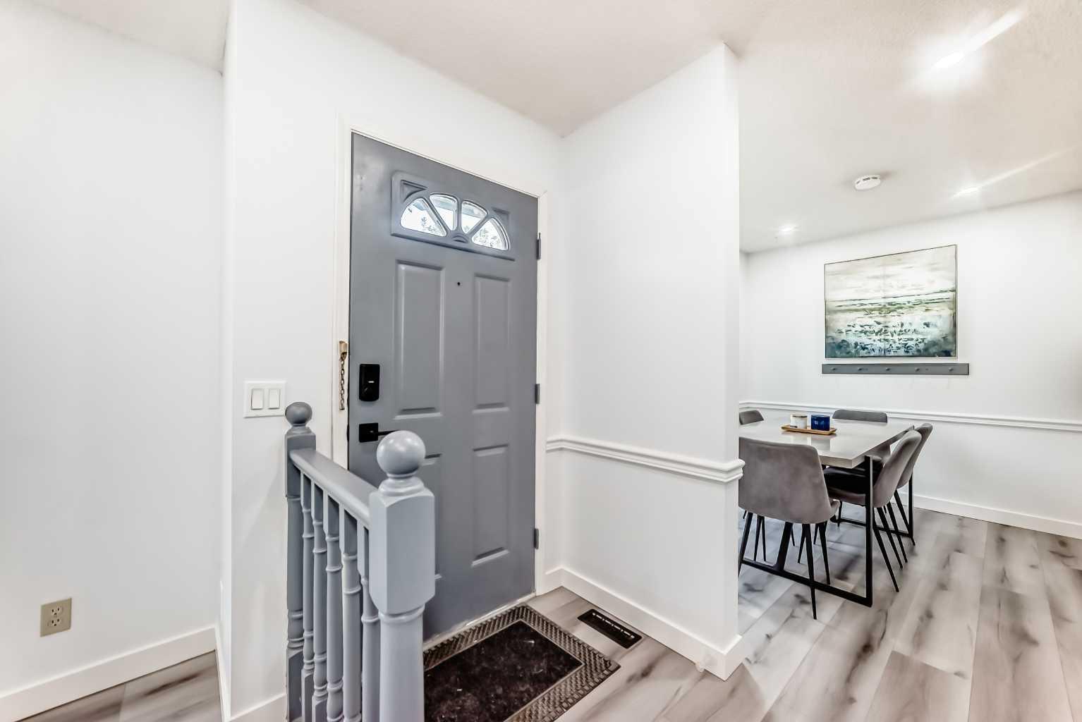 1235 Sandpiper Road NW