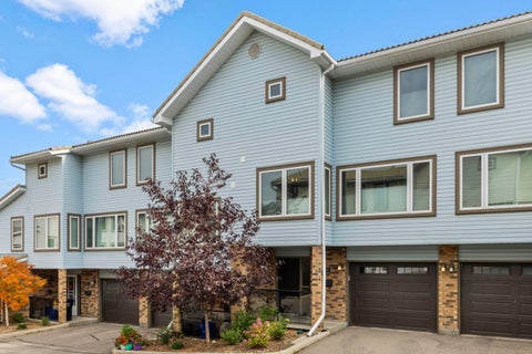 Photo of 76 Coachway Gardens SW, Calgary, AB T3H 2V9 (MLS # A2349465)
