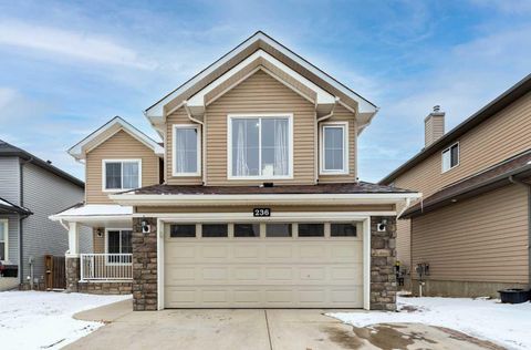 236 Willowmere Way Chestermere AB T1X 0E1