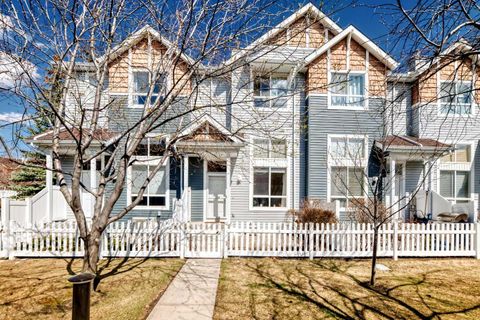 Photo of 55 Tuscany Court NW, Calgary, AB T3L 2Y9 (MLS # A2305426)