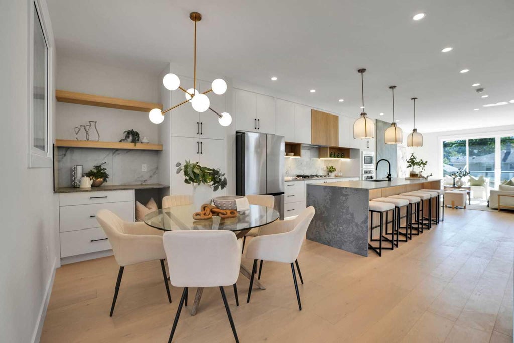 Photo of 417 37 Avenue NW, Calgary, AB T2K 0C6 (MLS # A2349144)