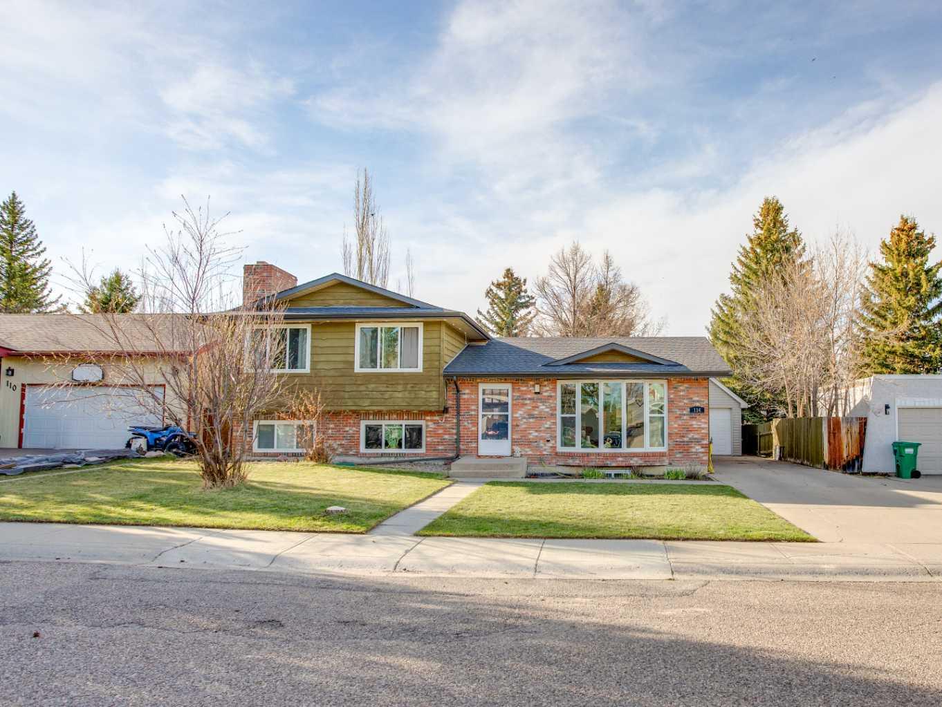 114 Laval Court W